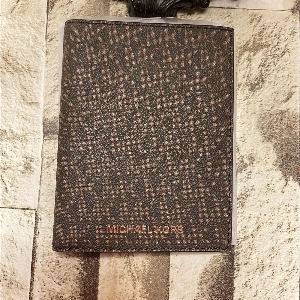 Michael Kors Bedford Travel Passport Wallet